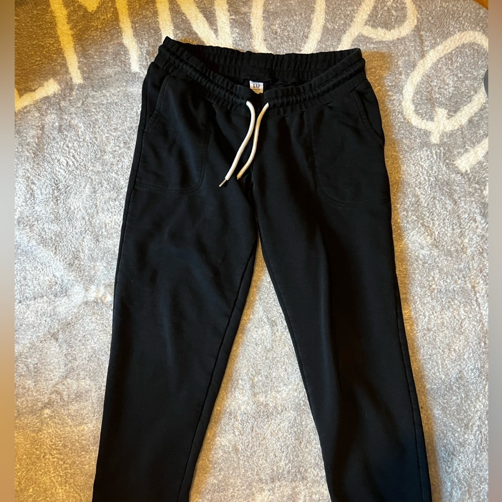 Small Gap Maternity Sweatpants